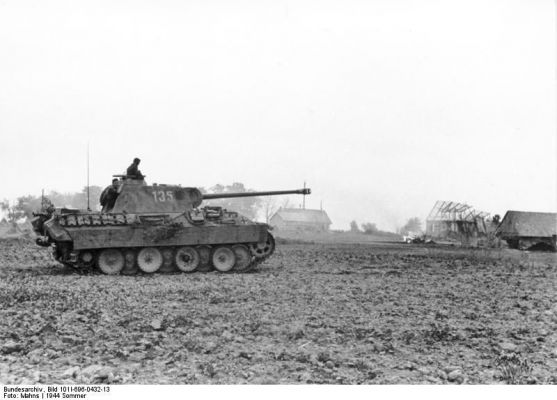Click to view full size image
 ============== 
Poland.- Panzer V \