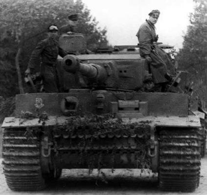 Click to view full size image
 ============== 
PzKpfw VI Ausf E, Tiger I in Wittmann\'s company.
