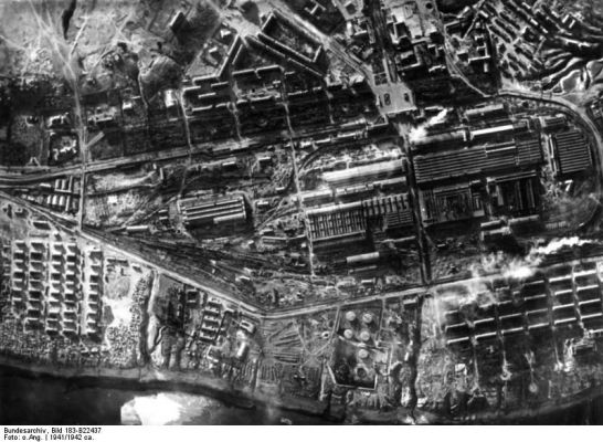 Click to view full size image
 ============== 
Aerial photo of the Dzerzhinsky tractor factory after German troops took it over, 17 Oct 1942.

Source: German Federal Archives

